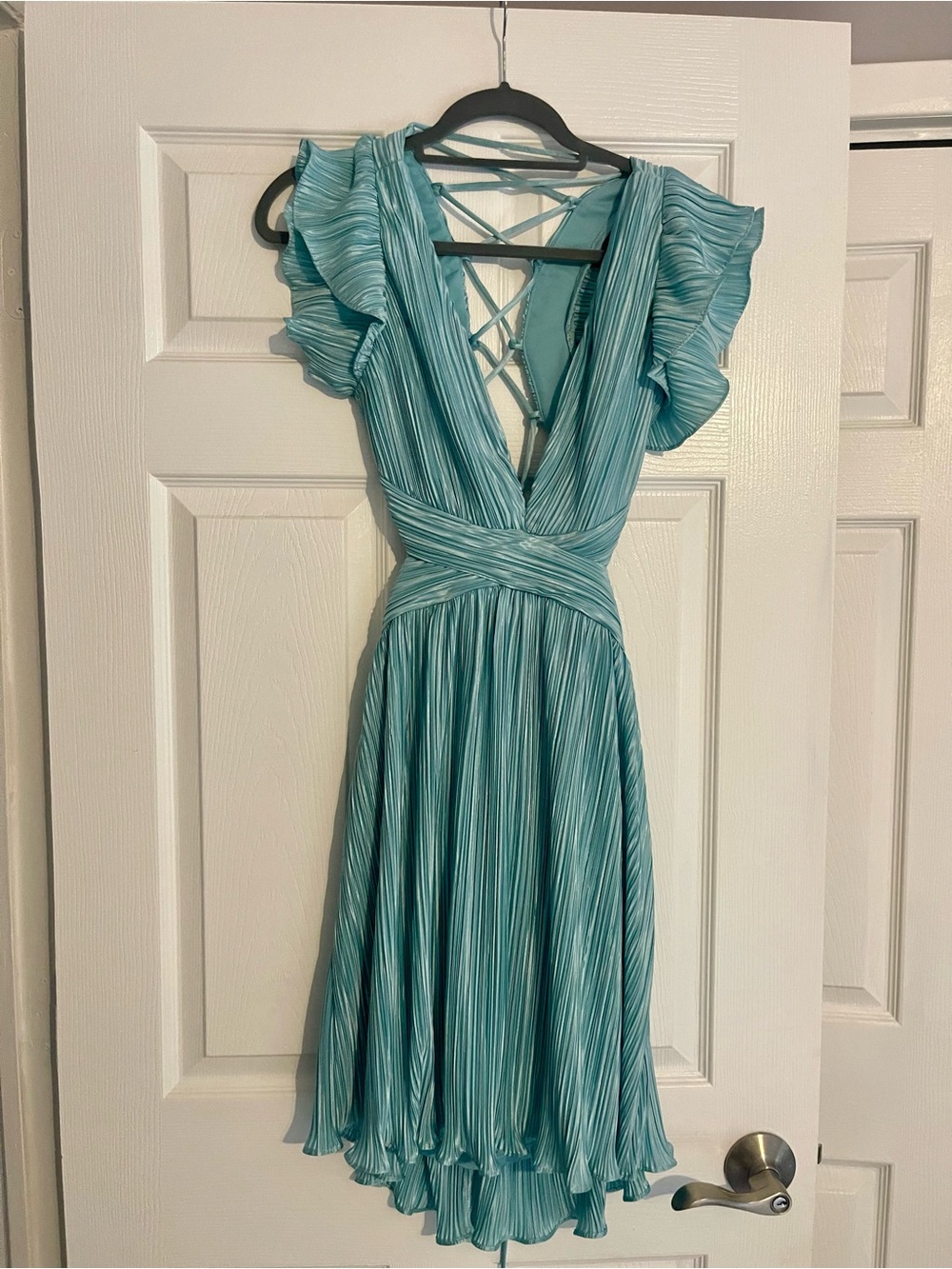 Lulu's Aqua Pleated Midi Dress with Ruffle Sleeves